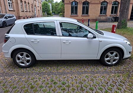 Opel Astra 1.4 Tw. ecoFLEX INNOVATION "110 Jahre"...