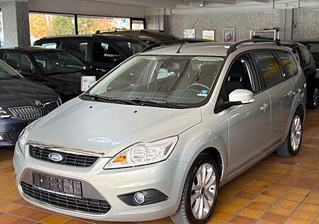 Ford Focus Turnier Ghia/PDC/ALU/SHZ/TEMP/MFL/BC/EFH