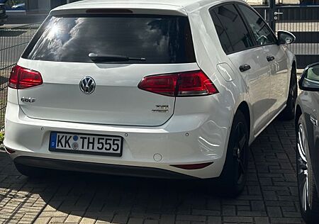 VW Golf Volkswagen 1.2 TSI Top gepflegt
