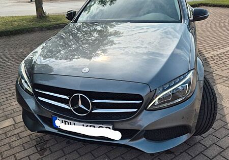 Mercedes-Benz C 180 T AVANTGARDE Black Design neuen Service