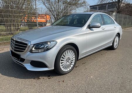 Mercedes-Benz C 180 C180 CGI Lim. W205 Exclusive AUTOMATIK gepflegt!