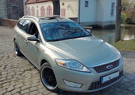 Ford Mondeo 2,3 Titanium Turnier 6-tronic