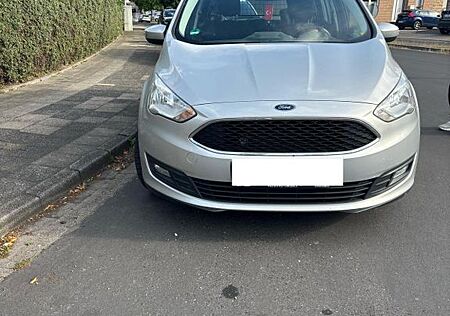 Ford Grand C-Max 1,5TDCi 88kW PowerShift Business...