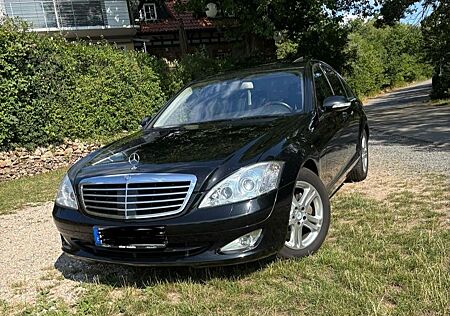 Mercedes-Benz S 500 -