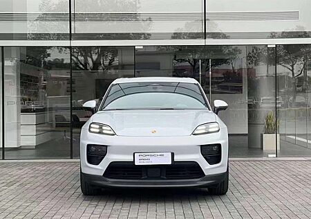 Porsche Macan 4 Elektro | Rote Leder | Premium