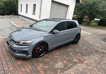 VW Golf Volkswagen 2.0 TSI 213kW OPF DSG GTI TCR Top Zustand