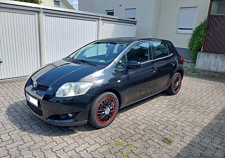 Toyota Auris 1.6-