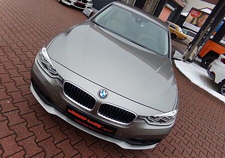 BMW 330 e iPerformance Advantage , Head Up Display