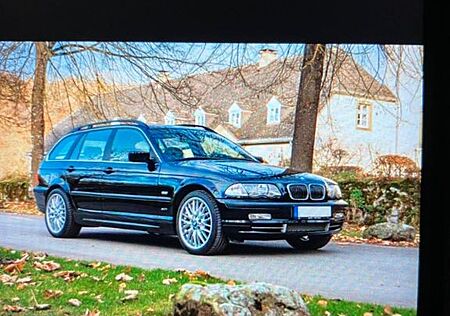 BMW 330xi touring -