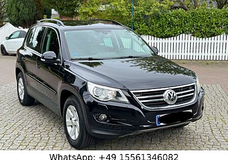VW Tiguan Volkswagen -2.0TDI-4Motion-Track&Field-AHK-Leder-Klim
