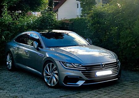 VW Arteon Volkswagen 2.0 TDI DSG R-Line