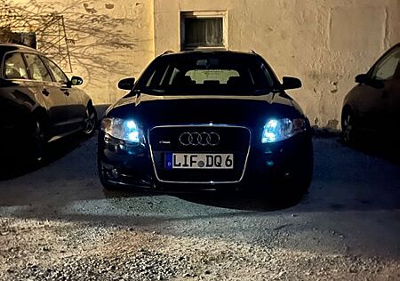 Audi A4 2.0 T FSI quattro Avant -