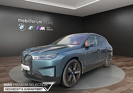 BMW iX xDrive40 AHK Soft Close Panorama Sitzklima