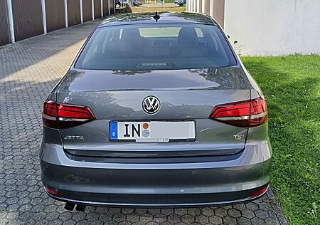 VW Jetta Volkswagen 1.4 TSI 110kW BlueMotion Technology -