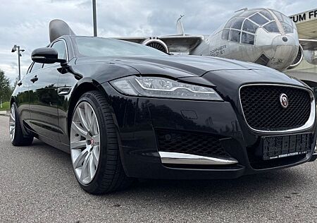 Jaguar XF Portfolio *LEDER*ACC*LED*SHZ*MERIDIAN