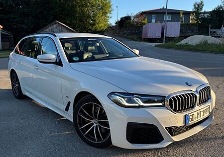 BMW 520d Touring M-SPORTPAKET Digital DISPLAY