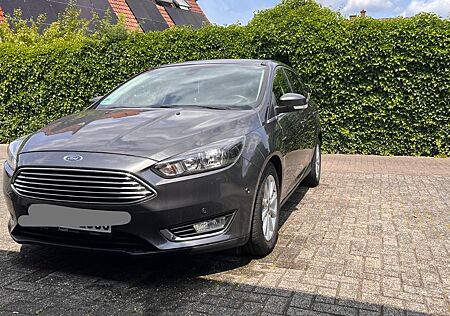Ford Focus 2,0 TDCi 150 PS Titanium Turnier - Winterp