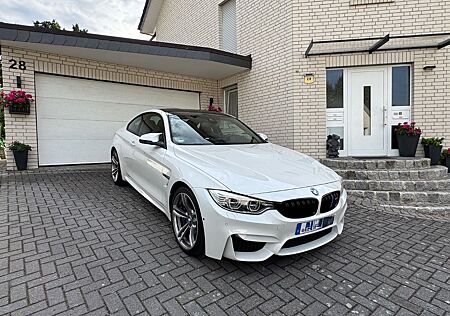 BMW M4 Coupé *360°*H&K*HUD*DEUTSCH*TOTW*SPURHALTE