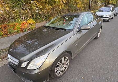 Mercedes-Benz E 350 Coupé CDI BlueEFFICIENCY ELEGANC...