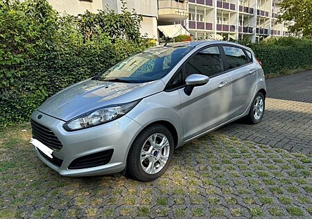 Ford Fiesta 1,5 TDCi Ambiente SHZ / AUX / GepflegtNeu