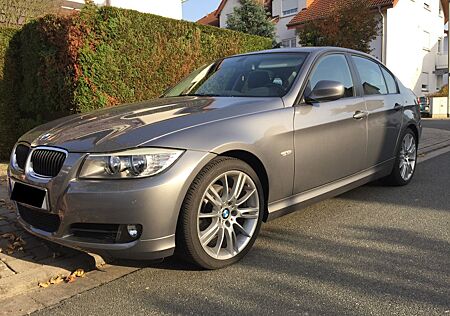 BMW 318i - 143 PS/Navi/Automatik/TÜV 5/2026/M18"