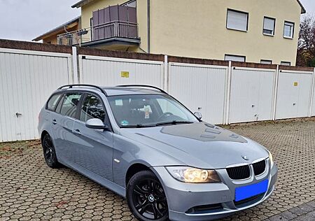 BMW 320i Touring E91 / TÜV NEU! Viele Teile Neu