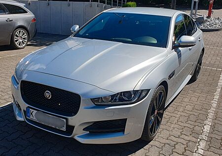 Jaguar XE 20t 200PS R-Sport Automatik R-Sport