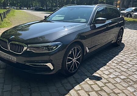 BMW 540d xDrive Touring*G31 Luxury Line,*Pano*HeadUp