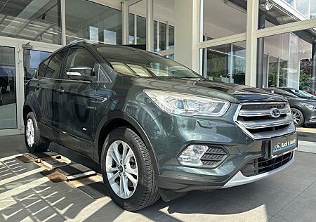 Ford Kuga Titanium 2.0 TDCI*NAVI,KEYLESS,AHK,PANO*