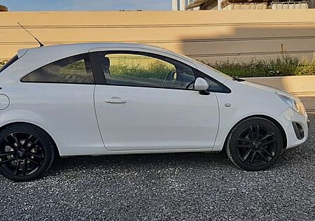 Opel Corsa Color Edition