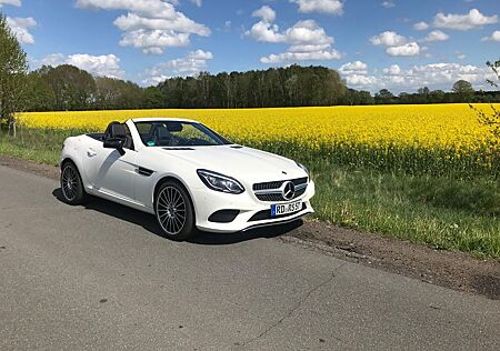 Mercedes-Benz SLC 200 -