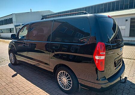 Hyundai H-1 Starex