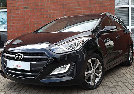 Hyundai i30 cw blue Trend 1.4 Lenkradheizung Navi 1.Hand