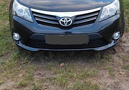 Toyota Avensis Combi 1.8 l 147 PS