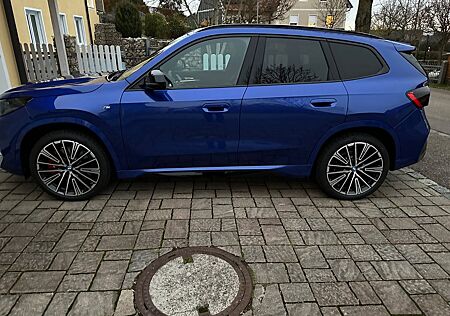 BMW X1 IX1 xDrive30 Sportpaket Pro Head Up Panoramadach