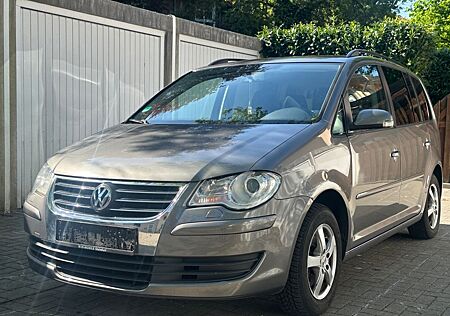 VW Touran Volkswagen 1.9 TDI DPF Highline Highline