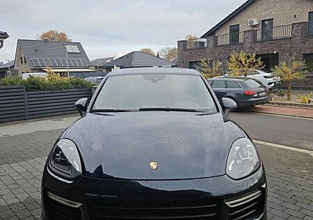 Porsche Cayenne Turbo