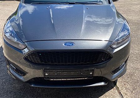 Ford Focus 1,0 ST-Line Winter-Paket/Sync3/17' Alu