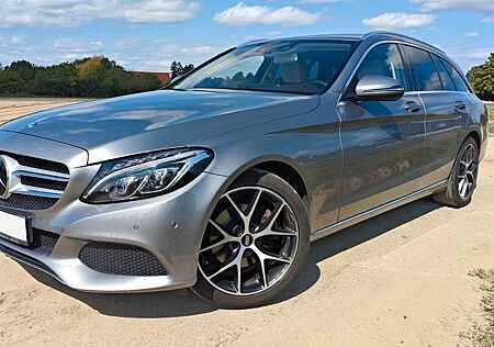 Mercedes-Benz C 220 C 220d T AHK, BURM, DISTR+ Android Display