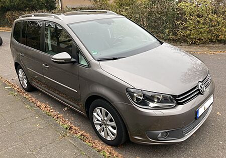 VW Touran Volkswagen 1.6 TDI Highline Highline