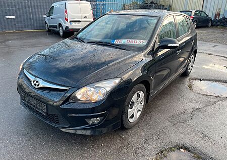 Hyundai i30 Classic*Klima*5Trg*ZV*8-Fach*TÜV 03-2026*