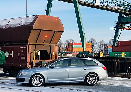 Audi RS6 RS 6 Avant 5.0 TFSI quattro Rechtslenker RHD
