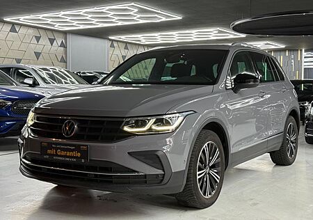 VW Tiguan Volkswagen United 1.5TSI PANO/TRAVEL/MATRIX/SHZ/PDC
