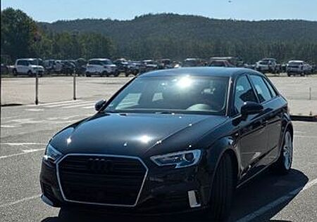 Audi A3 35 TDI S tronic S line Sportback S line
