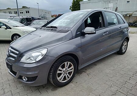 Mercedes-Benz B 180 +TÜV/04/2027+KLIMA+AHK+SHZ