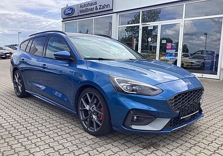 Ford Focus Turnier ST Autom, AHK, PanoD, PerformanceP