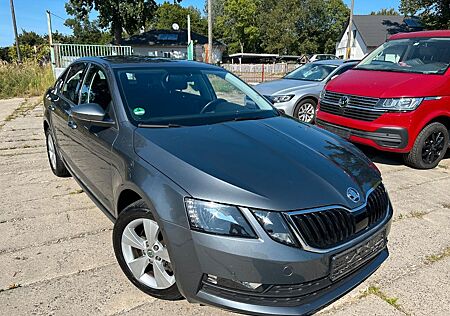 Skoda Octavia 1.4 Klimaautomatik! Tempomat1