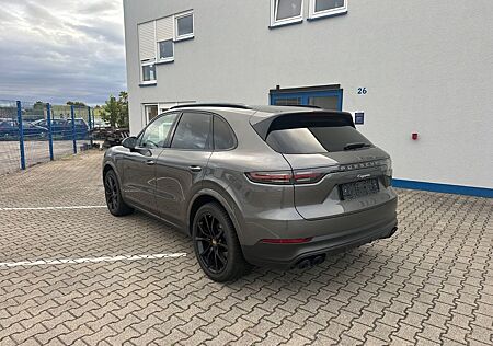 Porsche Cayenne 3.0 V6 Tiptronic -
