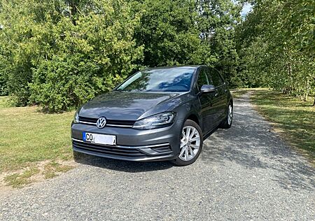 VW Golf Volkswagen 1.0 TSI Sound ACC Dynaudio ALS 8-fach