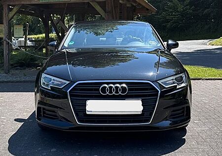 Audi A3 30 TFSI design Sportback design